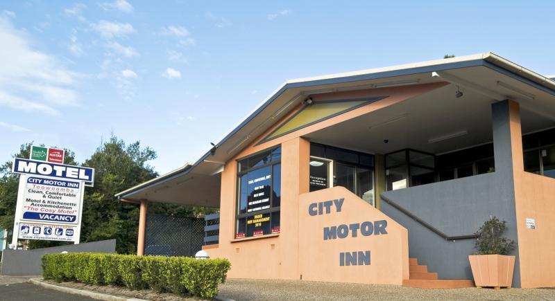 City Motor Inn ทูวูมบา ภายนอก รูปภาพ